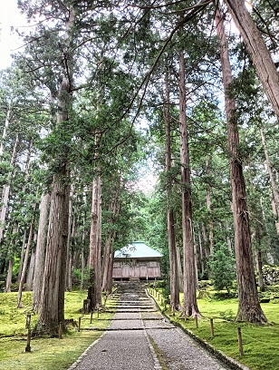 勝山市の平泉寺の本社